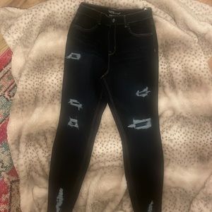 Super high rise. Pull on jeans. Jegging style.